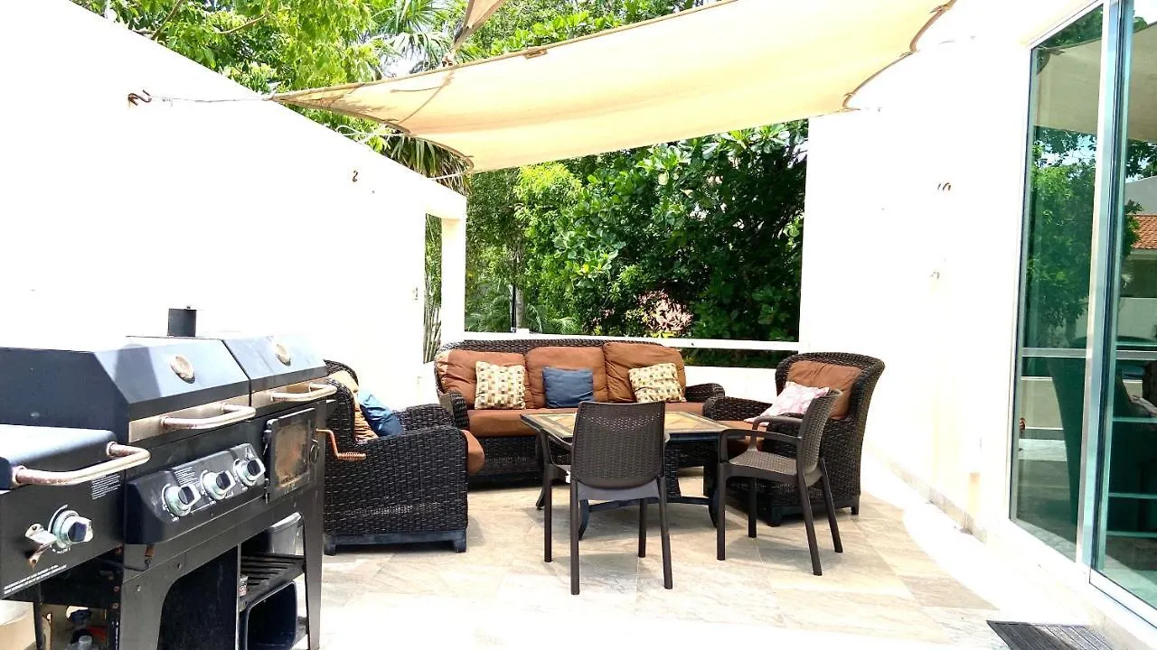 فيلا Casa Marena بلايا ديل كارمن 0*,